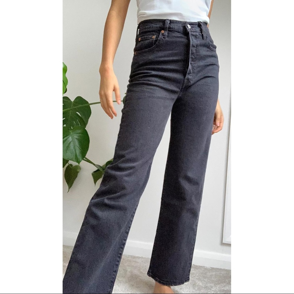 Levi’s Ribcage Ankle Jeans 30